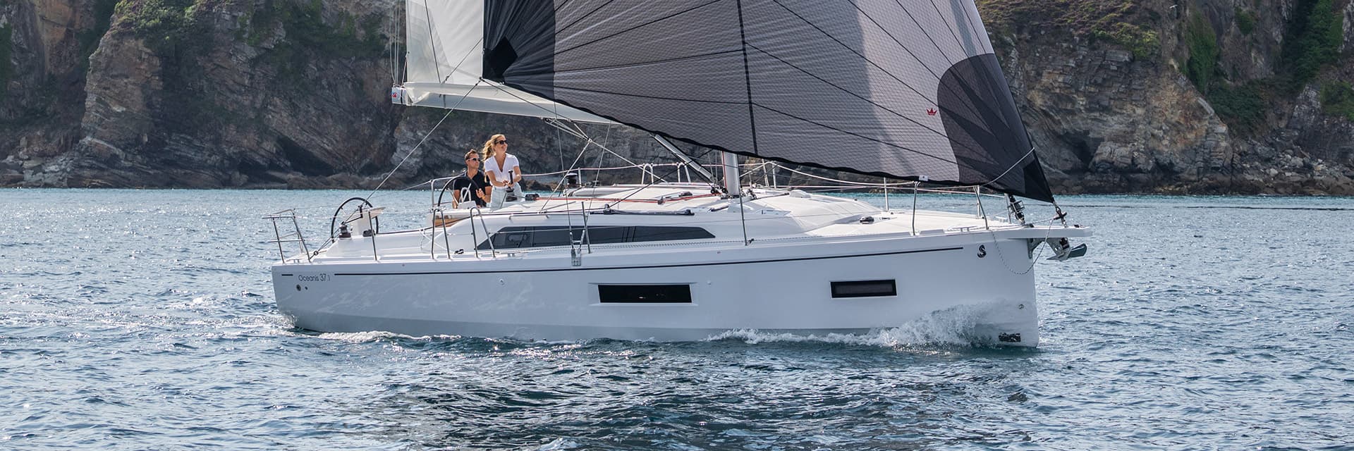 Beneteau Oceanis 38.1